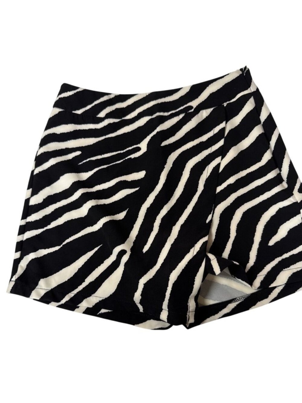 Sincerely Jules Zebra Print Skort Black & White Size S